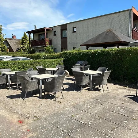 Solaris 3 Mit Balkon, Gemeinschaftssauna Und Grillplatz Apartment Groemitz