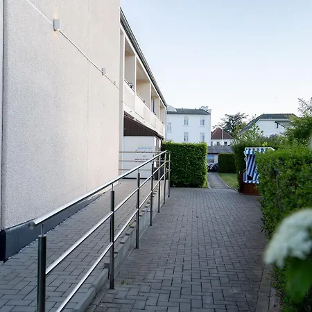Solaris 3 Mit Balkon, Gemeinschaftssauna Und Grillplatz * Grömitz