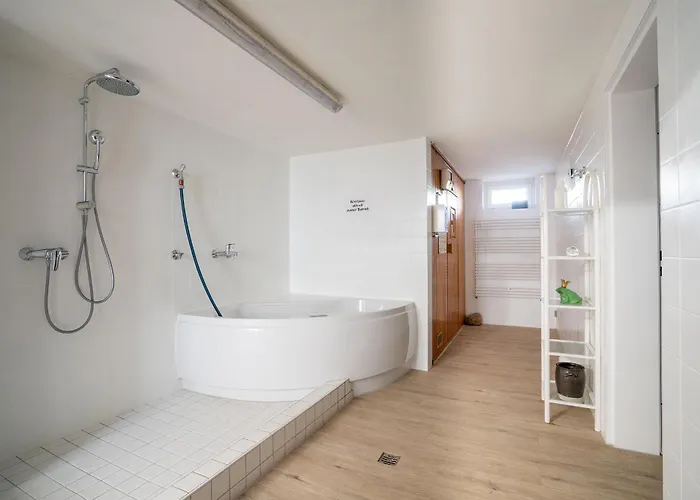 Solaris 3 Mit Balkon, Gemeinschaftssauna Und Grillplatz 아파트 그로미츠